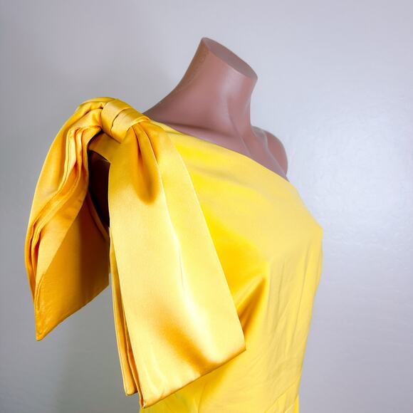 Lavish Alice Lillian Bow One Shoulder Satin Mini Dress Yellow Plus Size 22 NWT - Picture 6 of 10